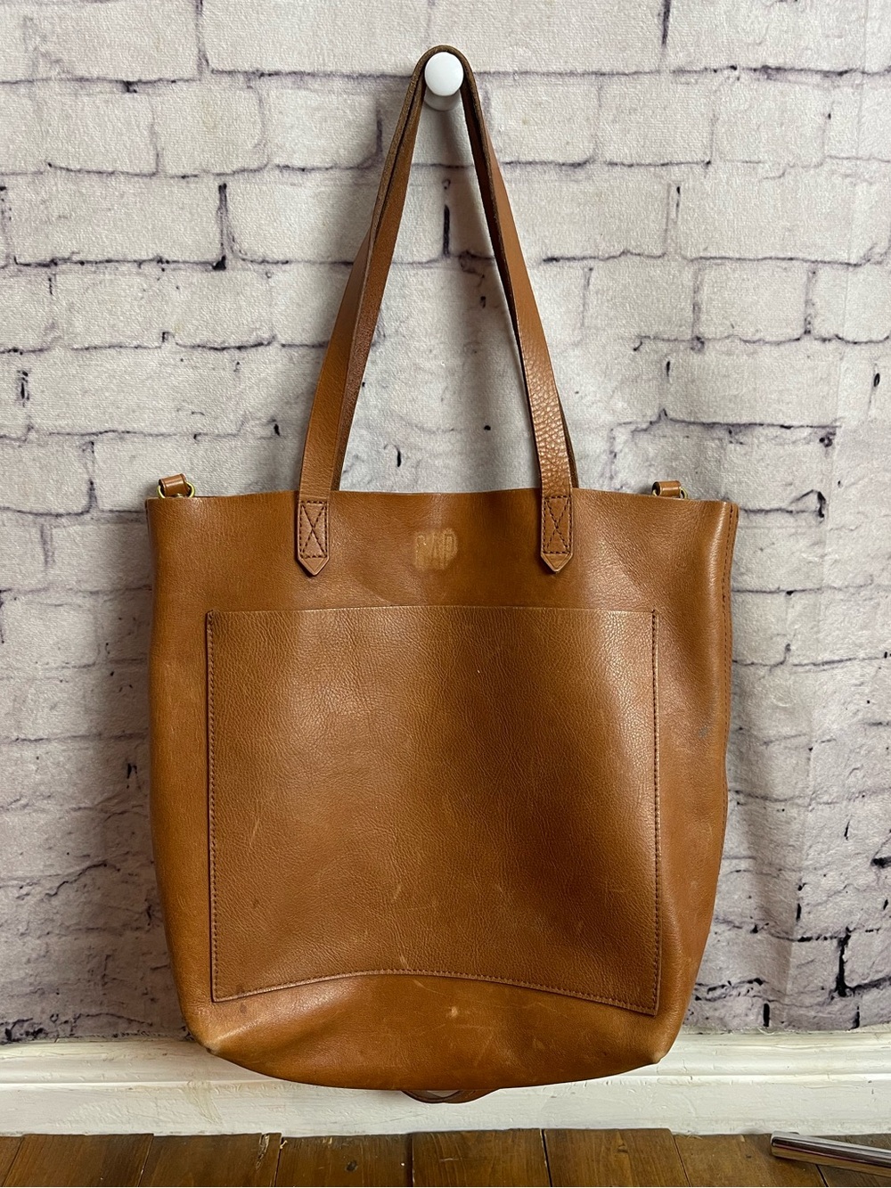Madewell the medium transport tote HAS CONDITION ISSUES